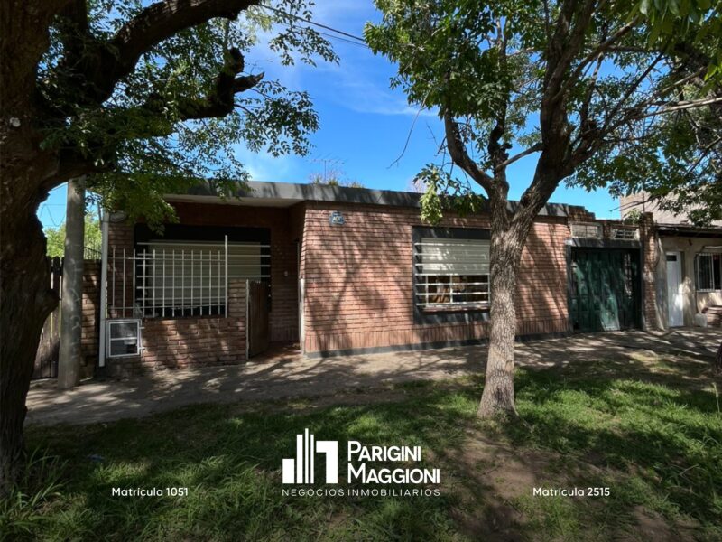 Casa + Lote en Venta en Villa Constitución