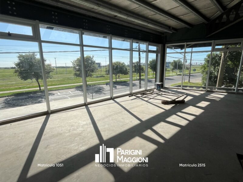 Espacioso Local Comercial en Villa Constitución