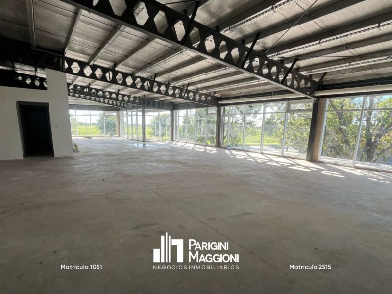Espacioso Local Comercial en Villa Constitución